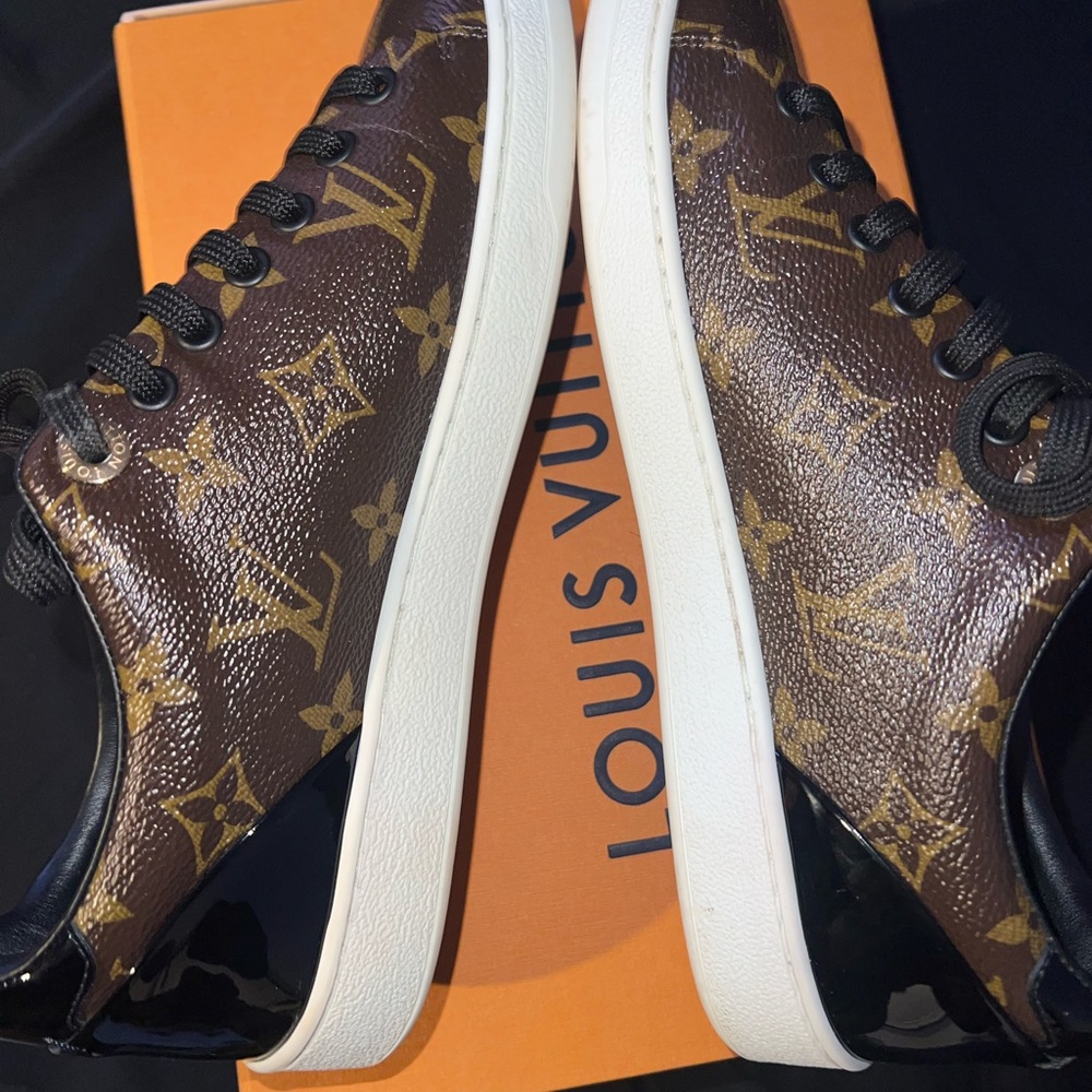 Women’s Louis Vuitton sneakers (receipt in pics) - Picture 5 of 7